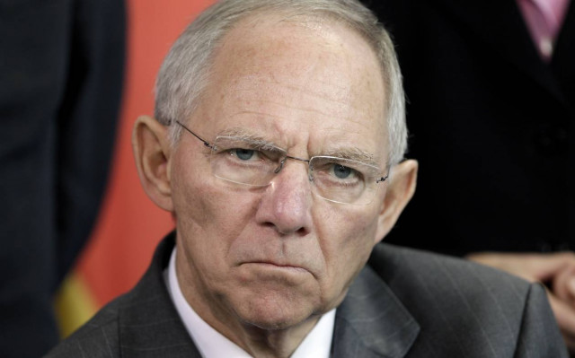 Σόιμπλε: Ξεχάστε το κούρεμα του χρέους