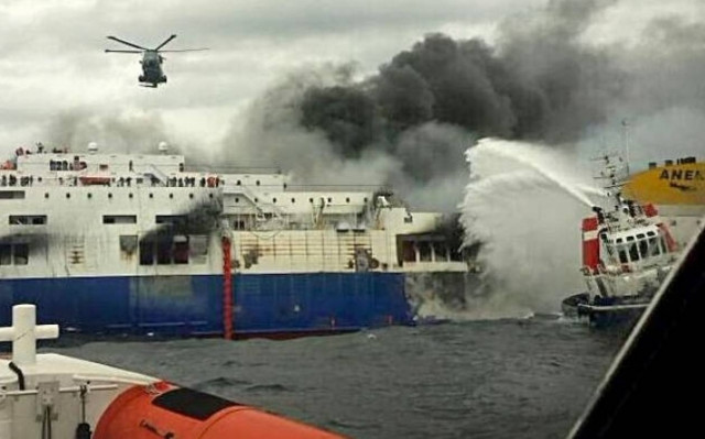 Norman Atlantic: Ο καιρός στην περιοχή που πλέει το καράβι