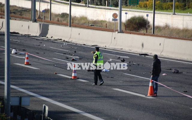 Παγιδευμένο το αυτοκίνητο στην Αττική οδό