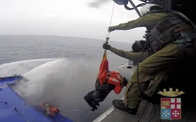 Norman Atlantic: Συγκλονιστικό βίντεο από την επιχείρηση