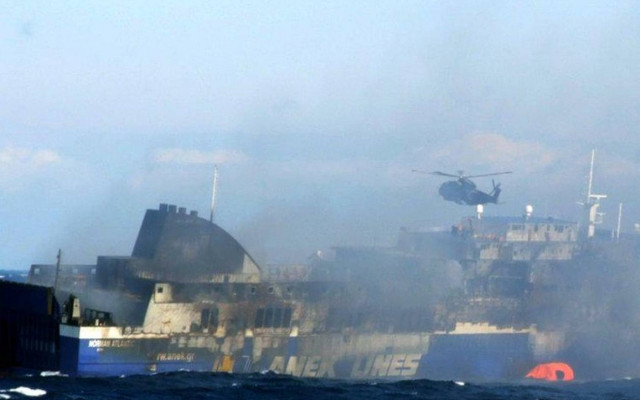 Norman Atlantic: Το απόλυτο χάος - 80 διασωθέντες εκτός λίστας επιβατών!