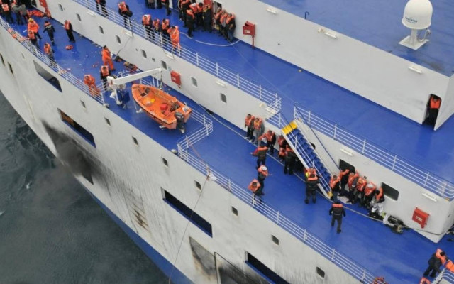 Norman Atlantic: Με εναέρια μέσα και πάλι η διάσωση!