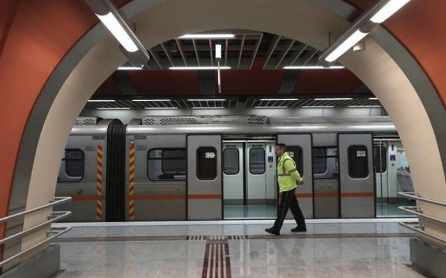 Παραμονή Πρωτοχρονιάς: Τα τελευταία δρομολόγια των ΜΜΜ