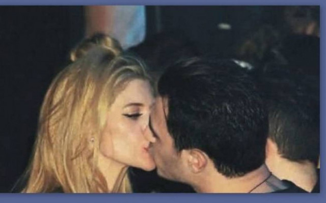 Είναι μαζί και ιδού και η απόδειξη!