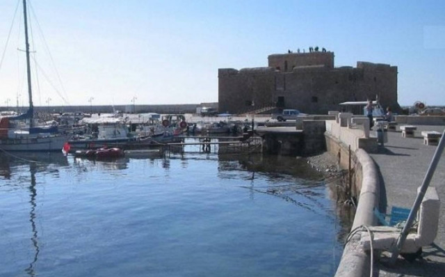 Σκάφος βυθίστηκε στο Λιμανάκι Κάτω Πάφου