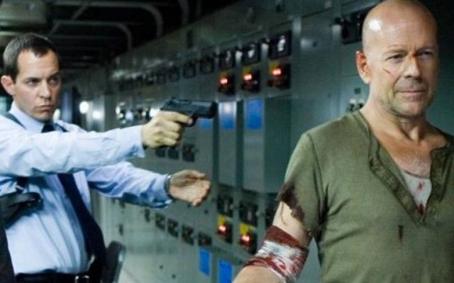 Ο Ομογενής ηθοποιός που έπαιξε  δίπλα στον Bruce Willis