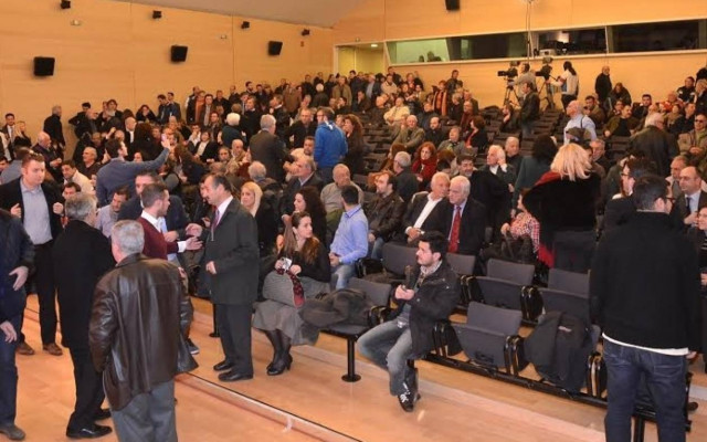 Πλήθος κόσμου στα αποκαλυπτήρια του νέου κόμματος του ΓΑΠ