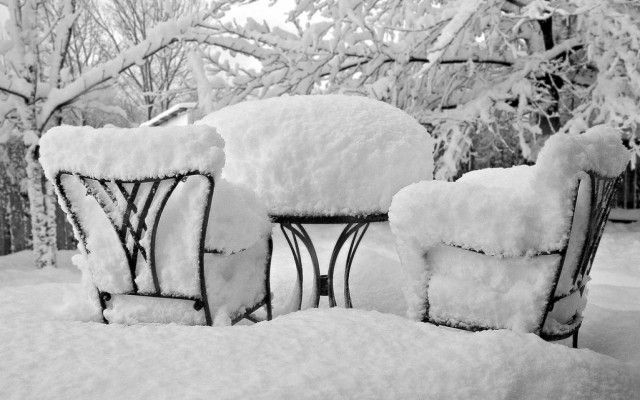 Καιρός: Παραμένουν αποκλεισμένα 13 χωριά στην Εύβοια