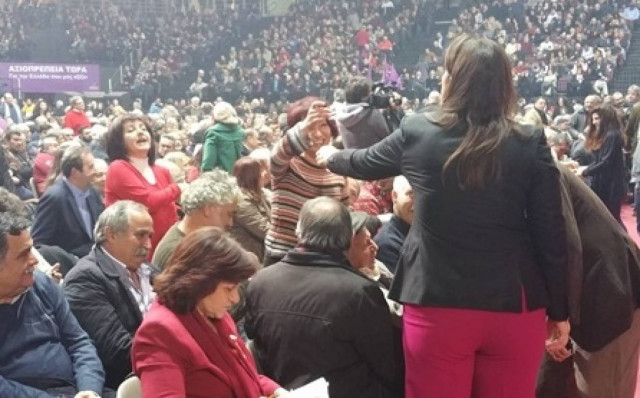 Τα... έτσουξε η Ζωή στην ομιλία Τσίπρα