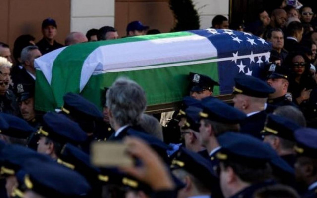 Οι αστυνομικοί γύρισαν ξανά την πλάτη στο δήμαρχο της Νέας Υόρκης