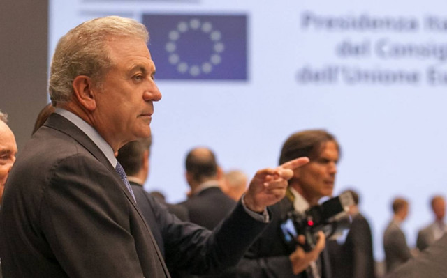 «Κορυφαία προτεραιότητα η καταπολέμηση της διακίνησης μεταναστών»