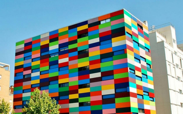 Πολύχρωμα κτίρια σε όλον τον κόσμο (Photos)