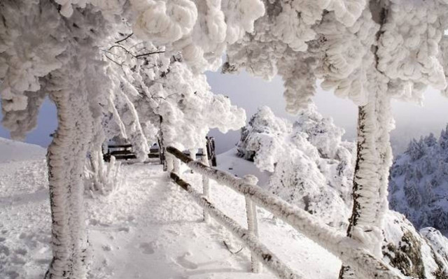 Κακοκαιρία: Αποκλεισμένα επτά χωριά στην Κρήτη