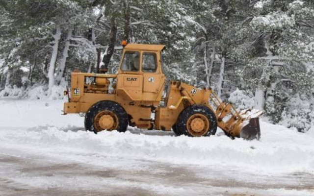 Καιρός: Αποκλεισμένα χωριά στην Κρήτη – Με αλυσίδες η κυκλοφορία