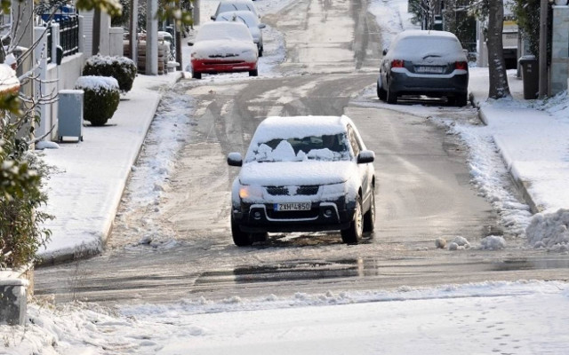 Η Αττική στα λευκά! (photos)