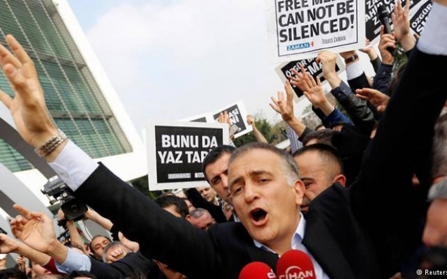 Πιέσεις και επιθέσεις για τους δημοσιογράφους στη Βοσνία-Ερζεγοβίνη