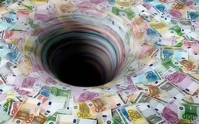 "Η Ελλάδα είναι χρεοκοπημένη- πρέπει να παίρνουμε τουλάχιστον τους τόκους"