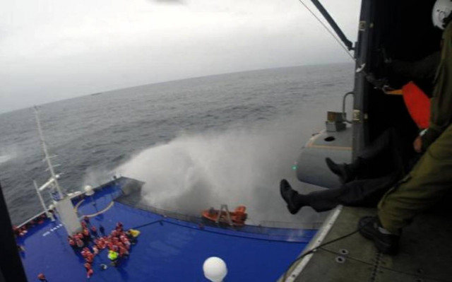 Νόρμαν Ατλάντικ: Η φωτιά καίει ακόμα στο εσωτερικό του πλοίου