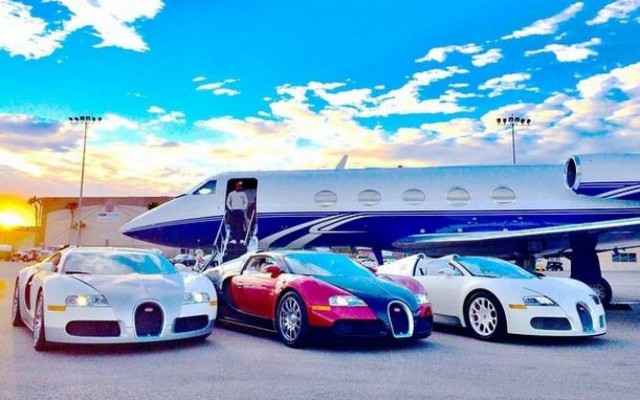 Κλασικά Αυτοκίνητα: Ο κόσμος του Floyd Mayweather