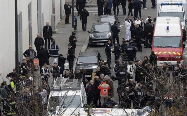 Κάλεσμα για συνάντηση έξω από το Γαλλικό Ινστιτούτο για το μακελειό στη Γαλλία