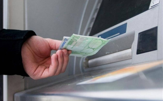 Εκροές 486 εκατ. ευρώ το 2013 από την Κύπρο