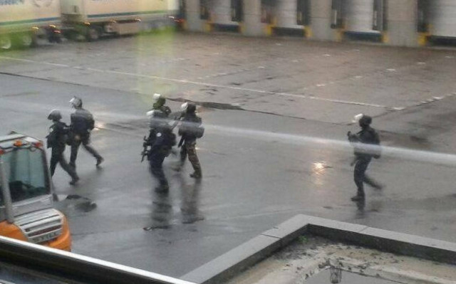 Charlie Hebdo: Ένας όμηρος στο τυπογραφείο, ανακοίνωσαν οι αρχές