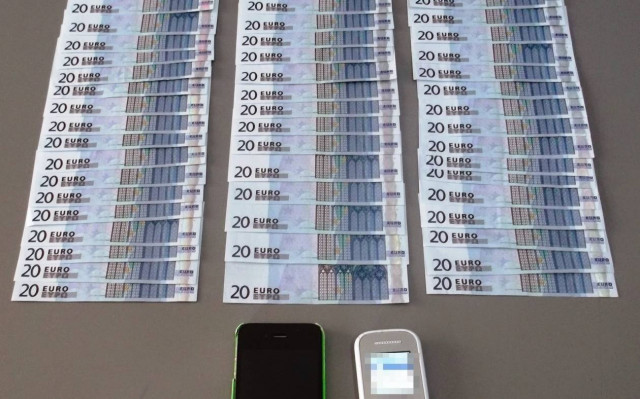 Σύλληψη νεαρών με 1.000 ευρώ σε πλαστά χαρτονομίσματα