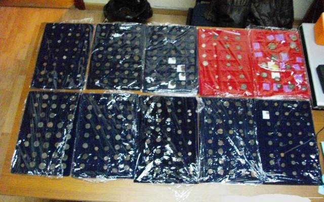 Συνελήφθη 59χρονος με χιλιάδες αρχαία νομίσματα (Pics)
