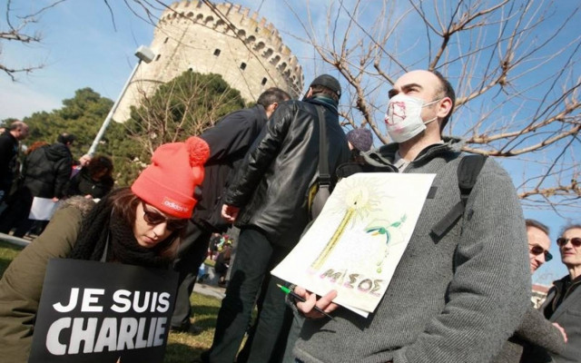 Θεσσαλονίκη: Συγκέντρωση με το σύνθημα «Je suis charlie» (Pics)