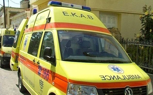 Εύβοια: Τραγωδία με 26χρονο- Έσπρωχνε ΙΧ και παρασύρθηκε από φορτηγό