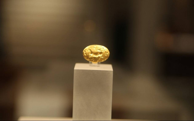 Παρουσιάστηκε το «δαχτυλίδι του Θησέα» στο Αρχαιολογικό Μουσείο