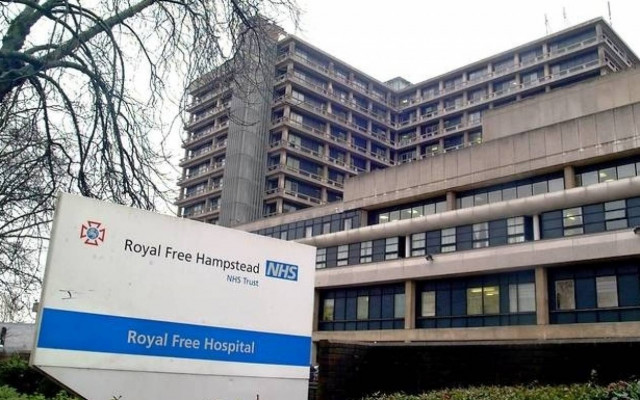 Βρετανία: Καλύτερα η υγεία της νοσοκόμας που προσβλήθηκε από Έμπολα