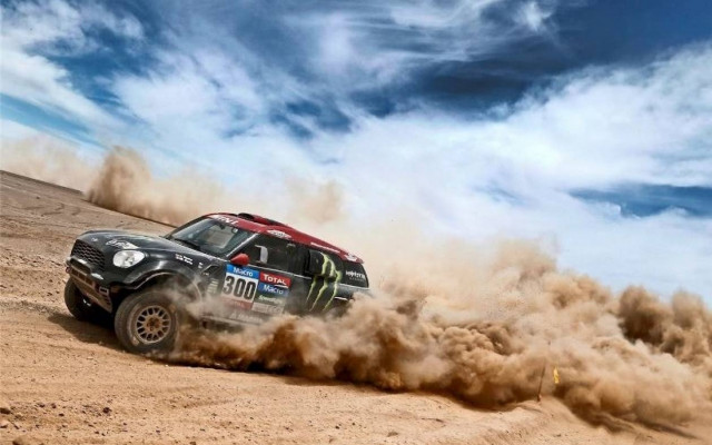 Rally Dakar 2015 9η Ημέρα : Διαφορά ασφαλείας για τον Al-Attiyah, ελέγχει ο Coma