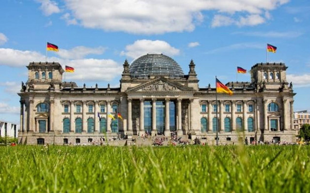 Εκλογές - Γερμανικός Τύπος: Μια νίκη του ΣΥΡΙΖΑ δεν φοβίζει πια το Βερολίνο