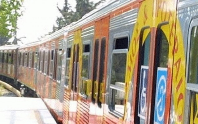 Απεγκλωβίστηκε ο άνδρας που έπεσε στις ράγες του ΗΣΑΠ στον «Ταύρο»