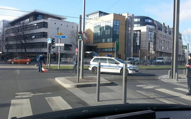 Ομηρία στο Παρίσι: Μπήκε ένοπλος και κάλεσε μόνος του τις αρχές