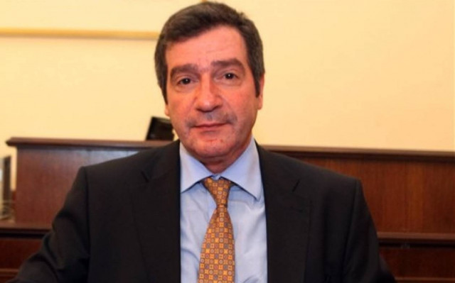 Οργή Γ.Καμίνη για την αφισοκόλληση