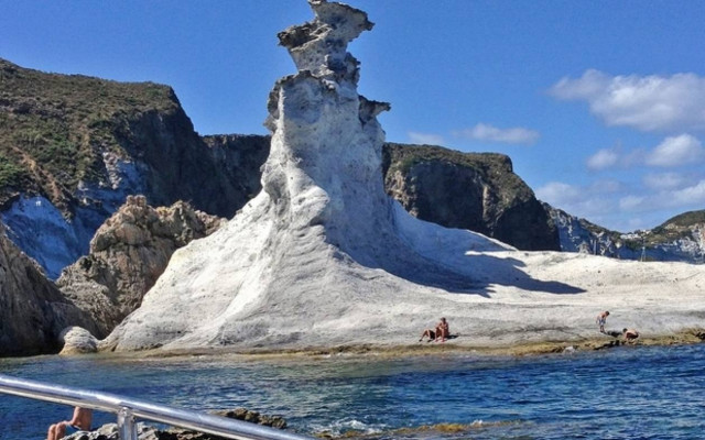 Με ιστιοπλοϊκό στη Μεσόγειο