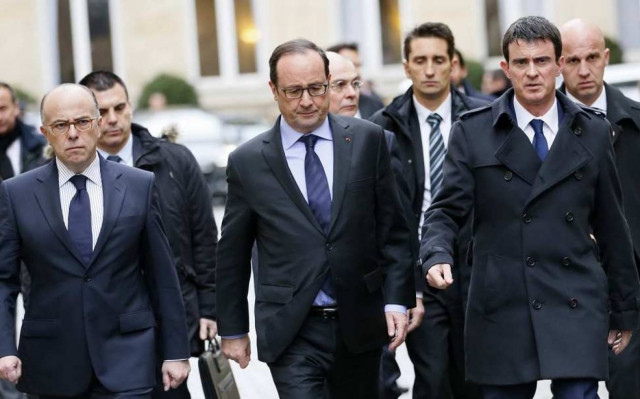 Φρ. Ολάντ: Υπέρ της ελευθερίας έκφρασης, κατά των βίαιων διαδηλώσεων