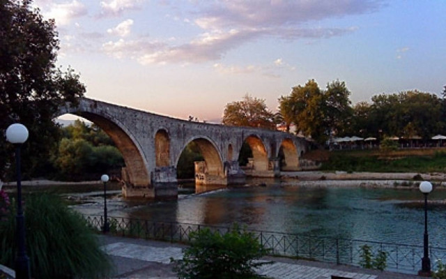 Υπ. Πολιτισμού: Μνημεία έξι πέτρινα γεφύρια της Ηπείρου