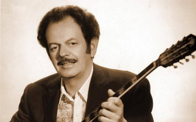 Σαν σήμερα γεννήθηκε και πέθανε ο Βασίλης Τσιτσάνης