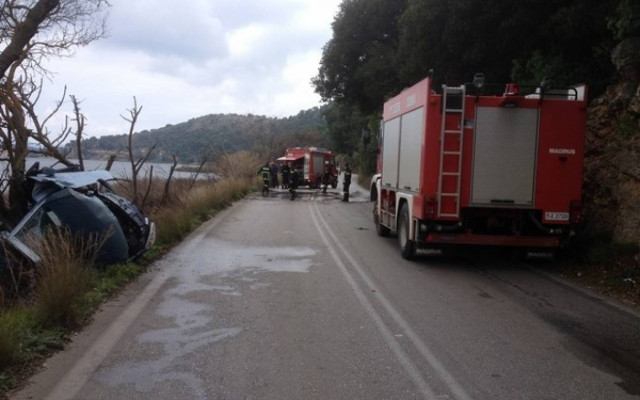Τύχη «βουνό» είχε 18χρονος σε σοβαρό τροχαίο (Pics)
