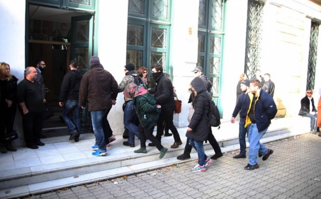 Ελεύθεροι υπό όρους η πρώην σύντροφος του Βλαστού και ένας σωφρονιστικός