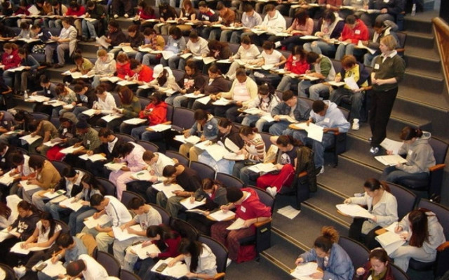 Φοιτητικό επίδομα 2015: Ποιοί το δικαιούνται