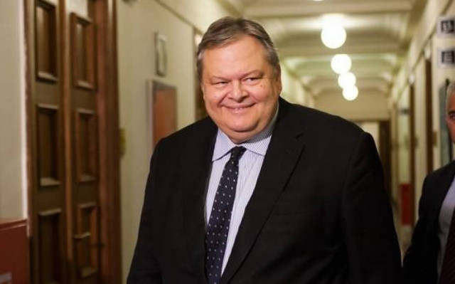 Εκλογές 2015 - Βενιζέλος: Υποχρέωσή μας είναι να δώσουμε τόπο στη νέα γενιά