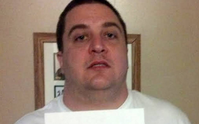 Σοκαριστικό βίντεο στο YouTube: Παρότρυνε το γιο του να κάνει κτηνοβασία