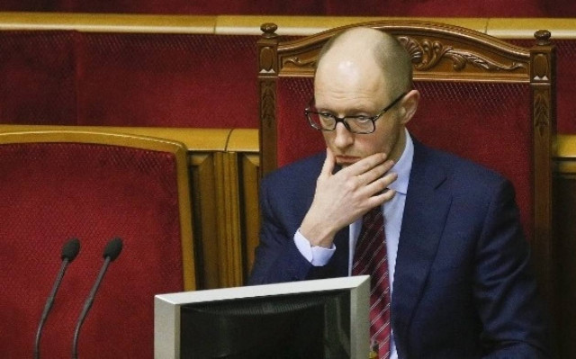 Ουκρανία: Ο Γιατσενιούκ κατηγορεί τους φιλορώσους αντάρτες για την επίθεση