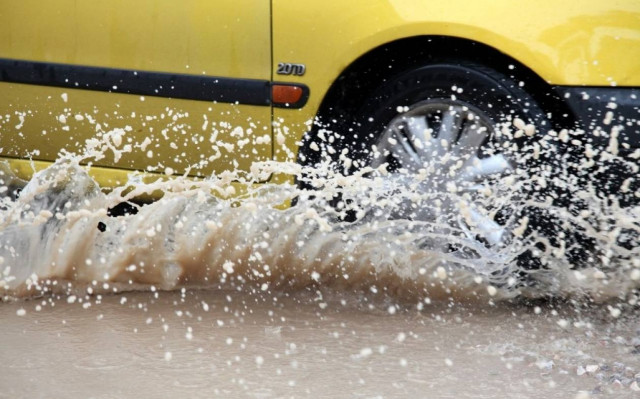 Καιρός: «Πνίγηκε» η Ροδόπη λόγω έντονης βροχόπτωσης