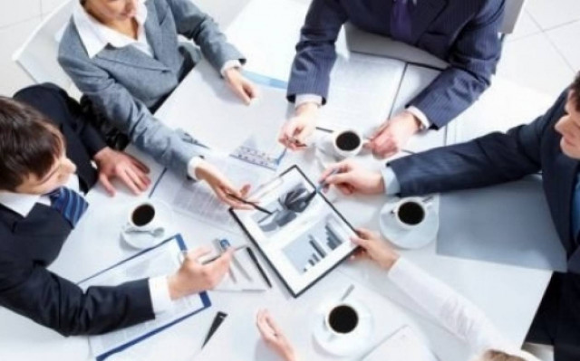 ΚΕΠ για τις επιχειρήσεις θα φτιάξει ο ΣΥΡΙΖΑ