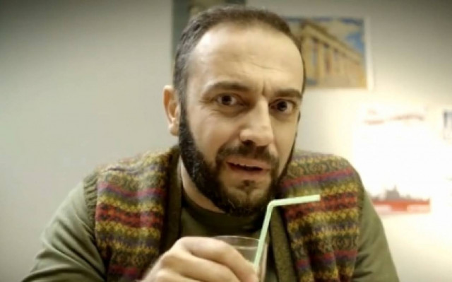 Οργή για σποτ της ΟΝΝΕΔ που εμπαίζει τους δημοσίους υπαλλήλους (vid)